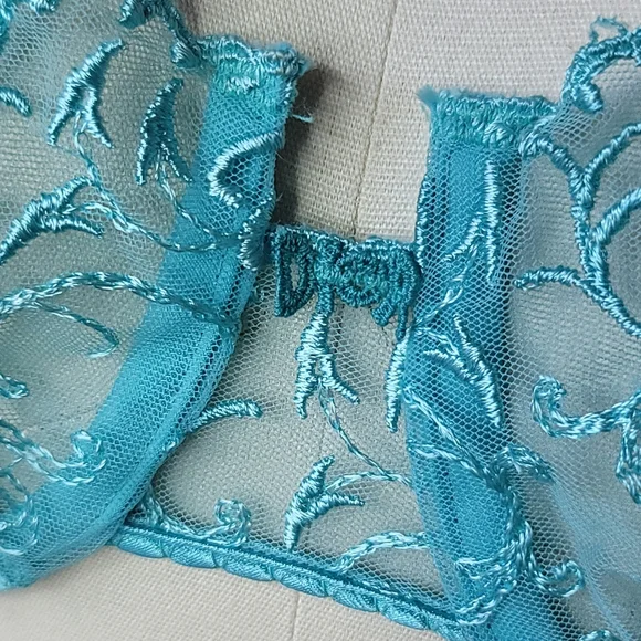Vintage Christian Dior Bra Embroidered Lace Satin Blue Size 34D - Picture 13 of 13